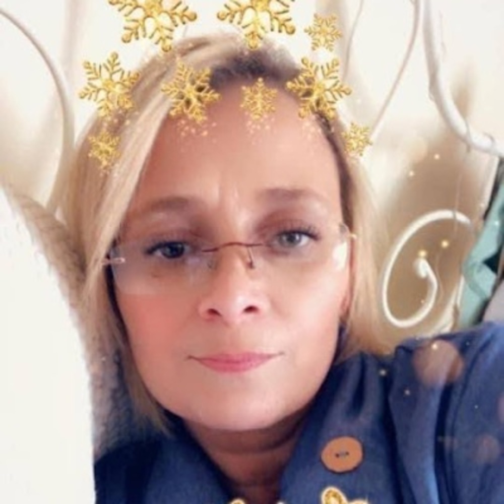 Meet your Posher, Angie